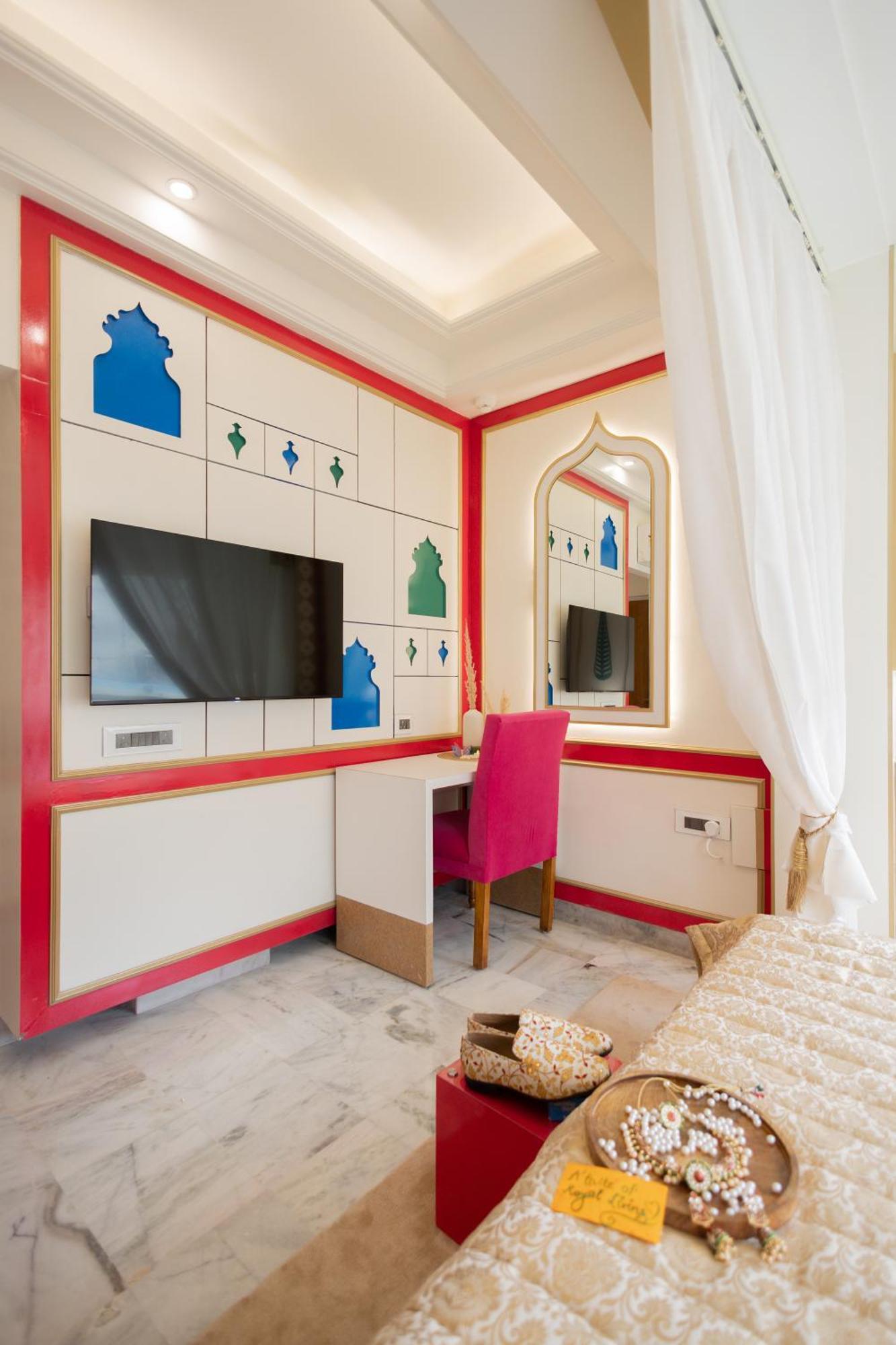 Hotel Sarang Palace - A Luxury Boutique Jaipur